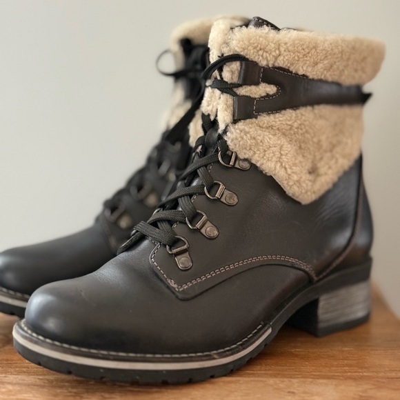 EUC Dromedaris Women's Kara Shearling Boot size 40 EU / 8.5US - Picture 5 of 8